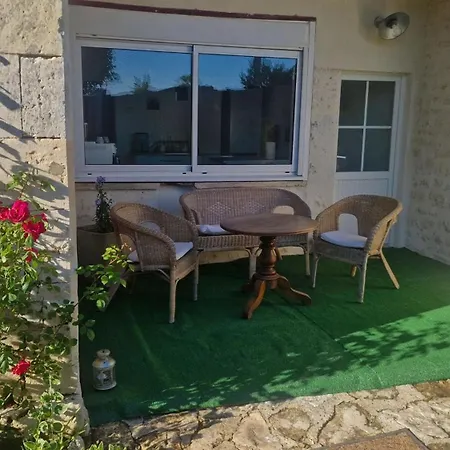 Дом отдыха Maison Accueillante A Avec Jardin