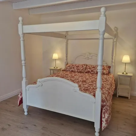 Maison Accueillante A Avec Jardin Дом отдыха *