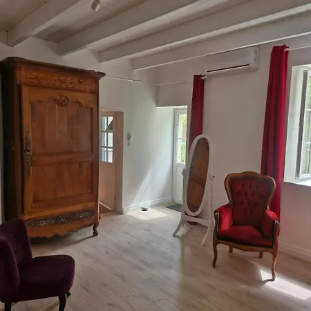 Maison Accueillante A Avec Jardin *