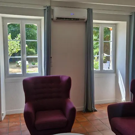 Maison Accueillante A Avec Jardin *